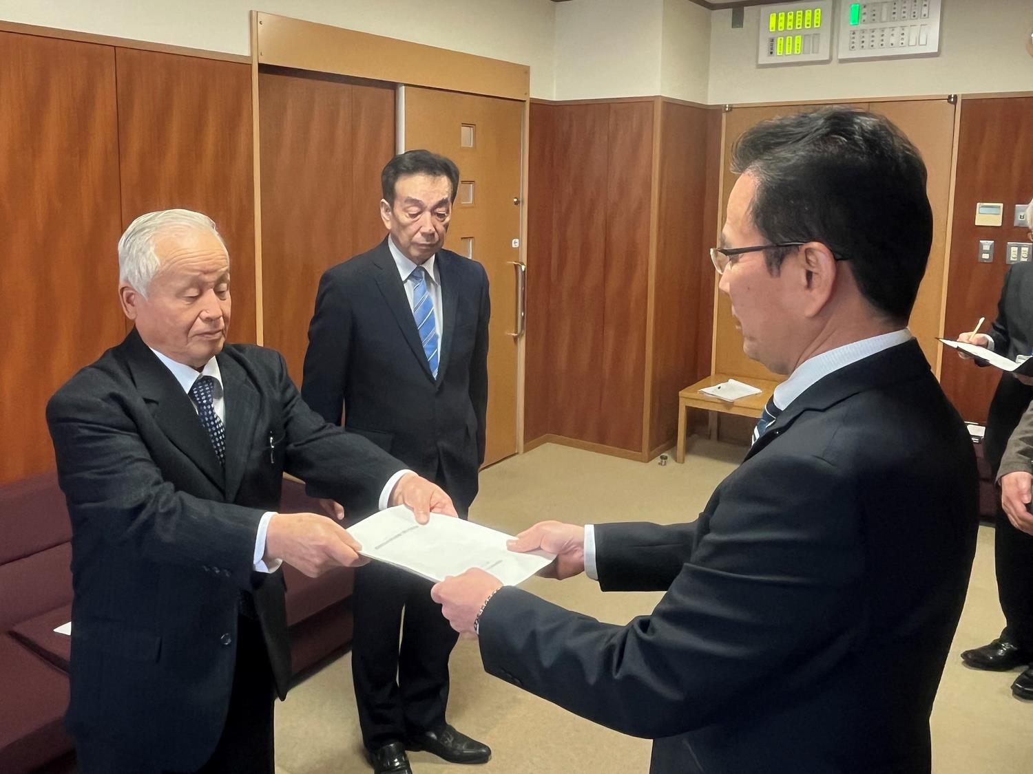 提言書の報告